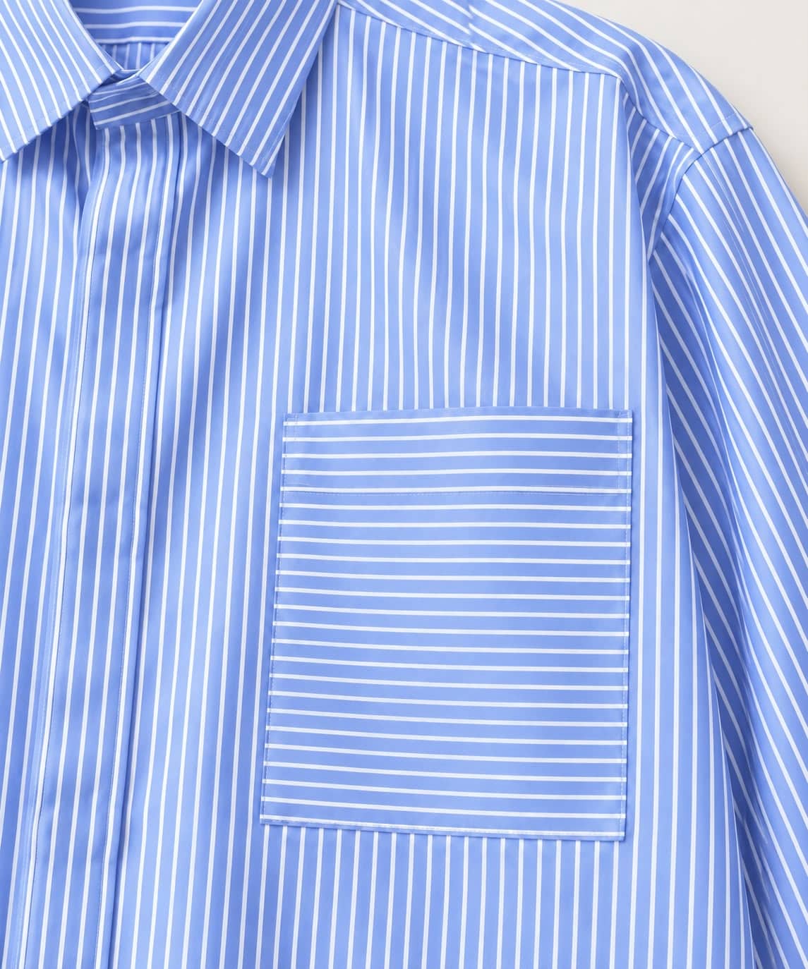 WHITE STRIPES SHIRT – THE SOFISTA